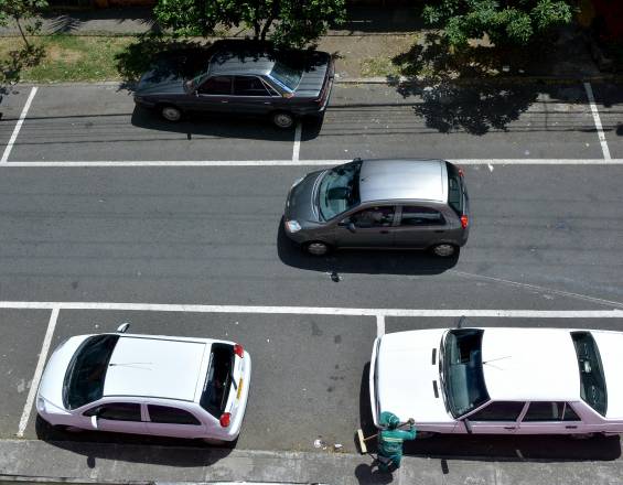 Concejo de Cali aprueba cobro adicional por estacionamiento para financiar el MÍO