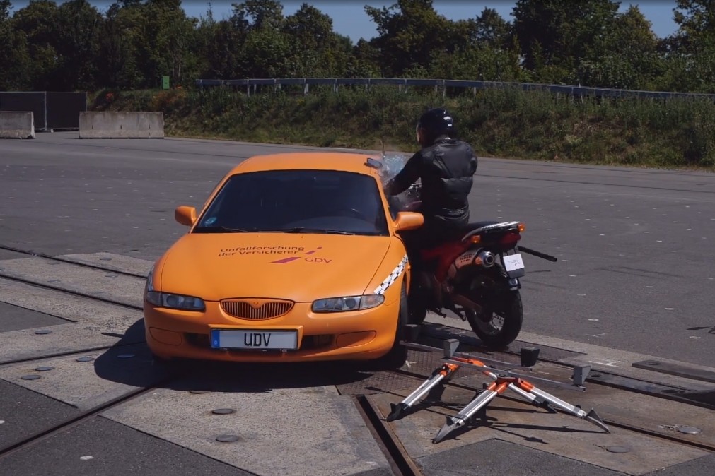 Un estudio concluye que la equipación de moto no protege de los golpes a partir de los 25 km/h